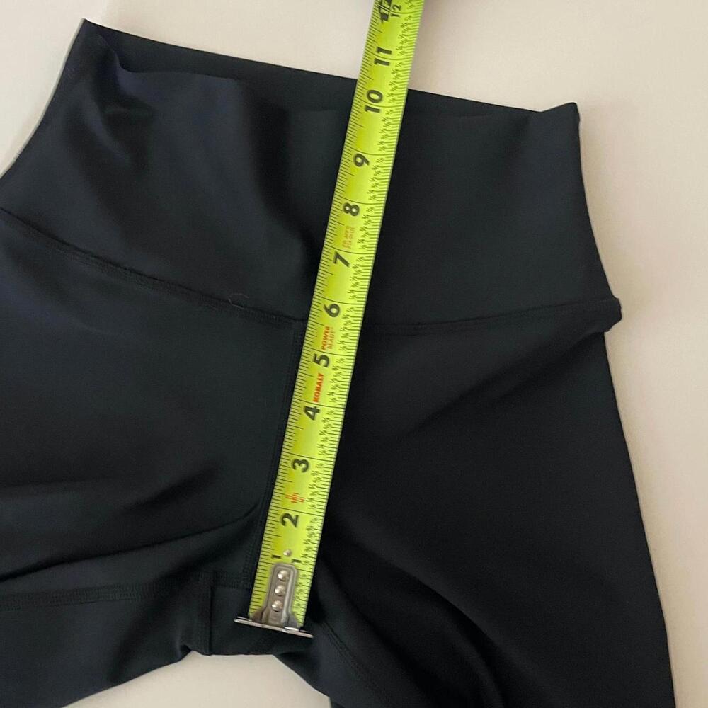 Alo Yoga High-Rise Airbrush Legging Black | Size Small | EUC - Picture 7 of 9